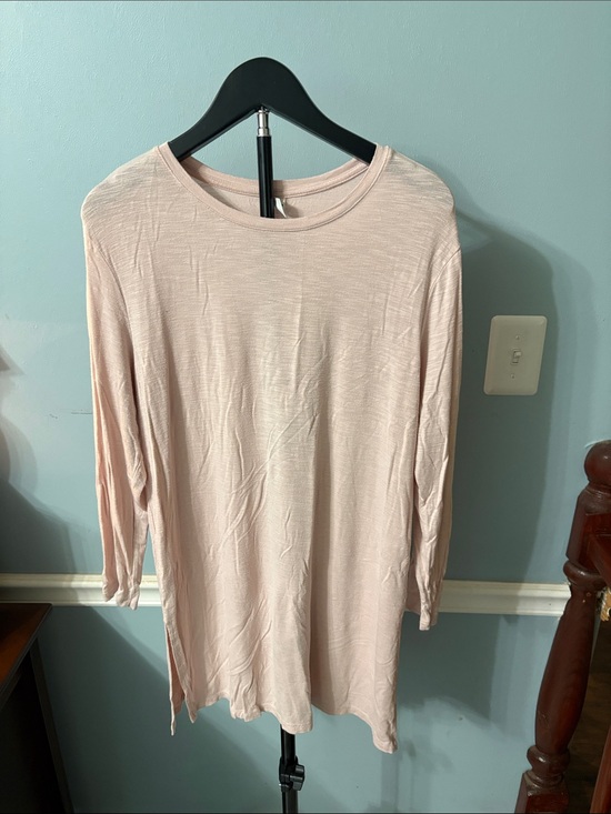 Old Navy Tops - Old Navy Light Pink Long Sleeve Crewneck Tunic